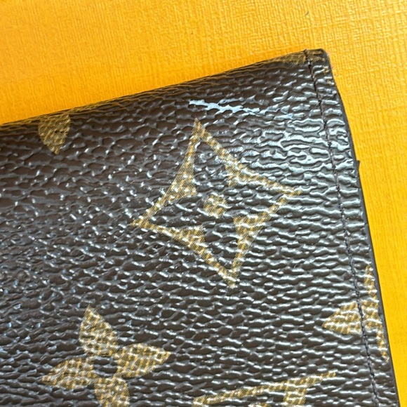 L. V. Designer inspired wallet - Picture 3 of 7